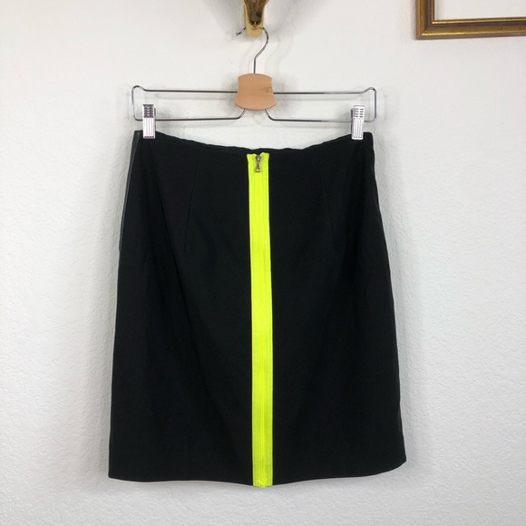 Nicole Miller Leather Neon Pop Zipper Mini A Line - Picture 1 of 4
